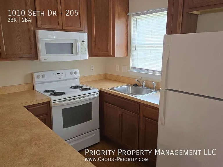1010 Seth Dr #205 — Photo 5