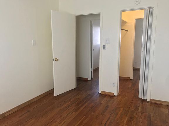 3rd image of 2125 Coal Pl SE