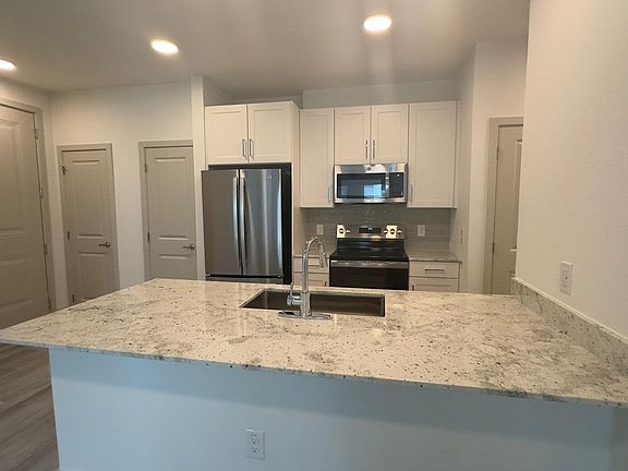 2nd image of 2029 Grandway Dr #A3