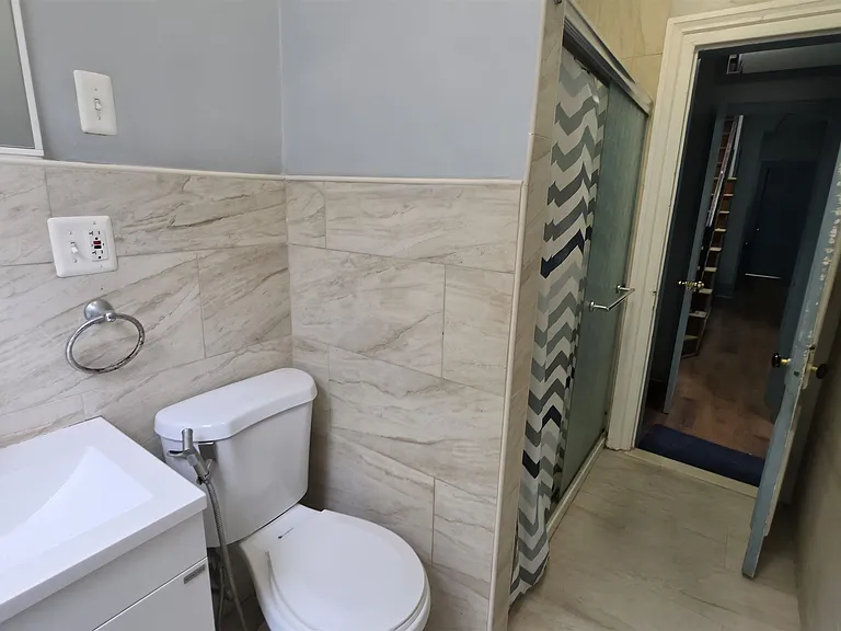 23 Sherman Pl #2 — Photo 13