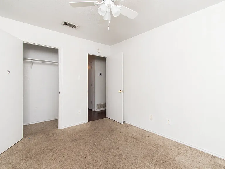 1114 Horizon Dr #C — Photo 12