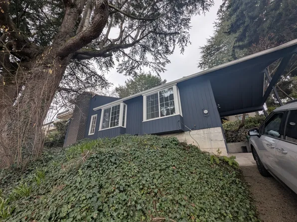 4863 NE 39th St, Seattle, WA 98105