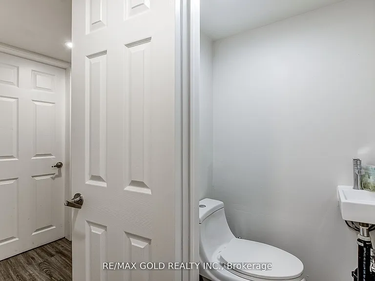 3352 Vernon Powell Dr — Photo 35