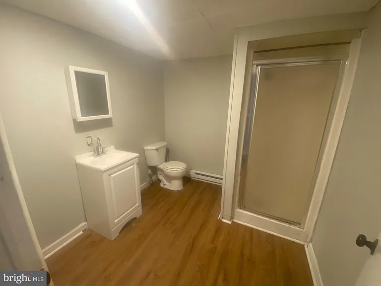 623 Madison Ave #B — Photo 5