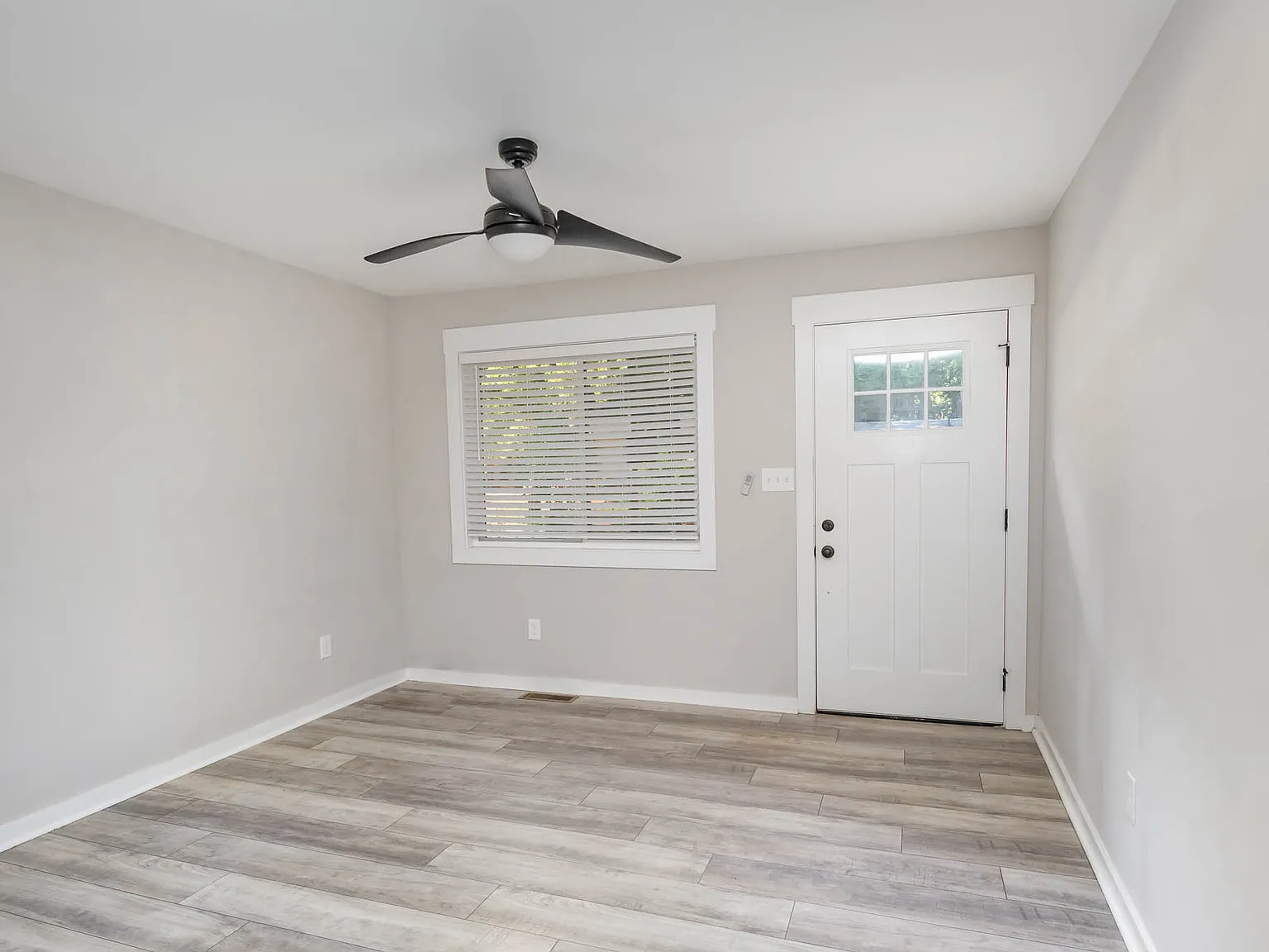 312 Glenrock Drive - 1 — Photo 3
