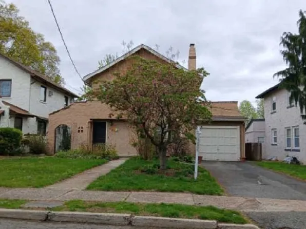 32 Martin Ter, Hackensack, NJ 07601