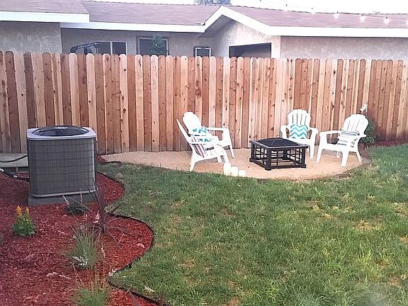 3rd image of 885 Bunker Hill Dr