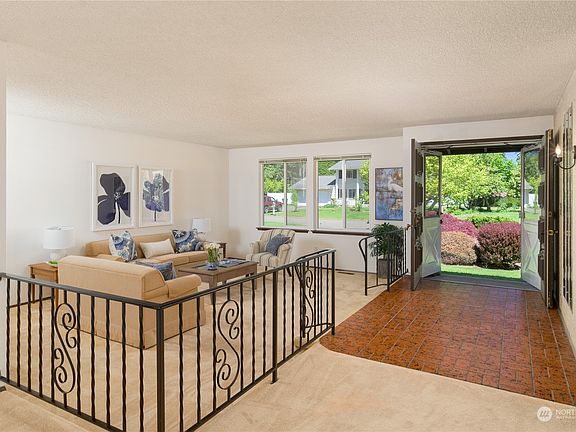 5th image of 2932 SE Forest Villa Court