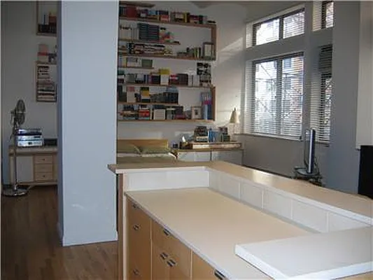 Rented by Warburg | media 14