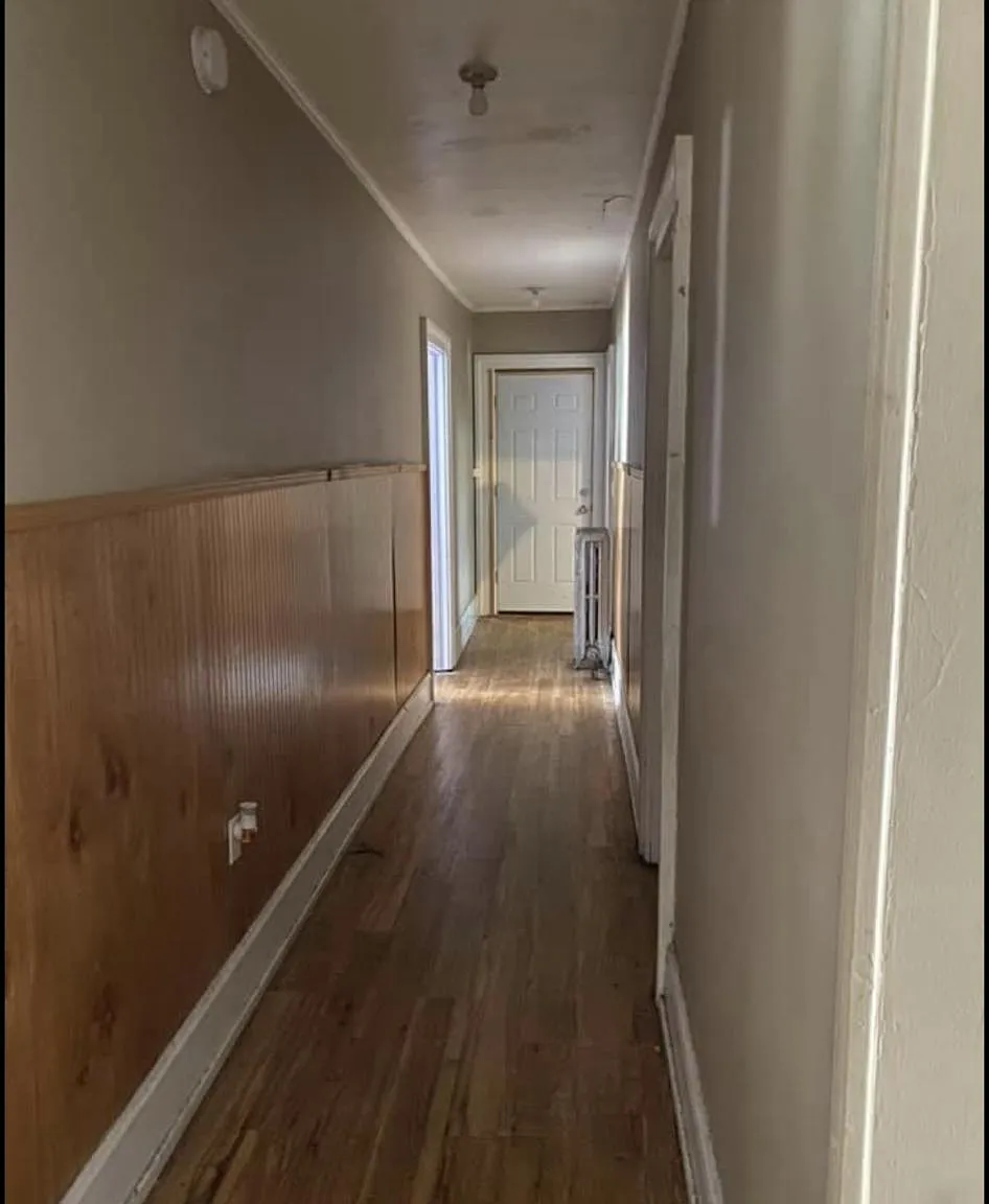 10 bed, 4530 sqft, $7,250 — Photo 2