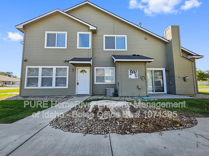 1557 Garland St #103
