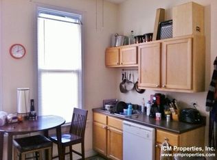 3417 N Janssen Ave #1W, Chicago, IL 60657