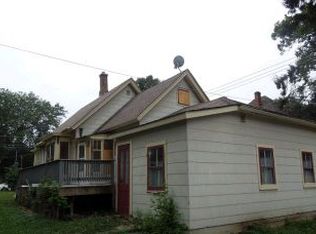 166 Lovell St, Elgin, IL 60120