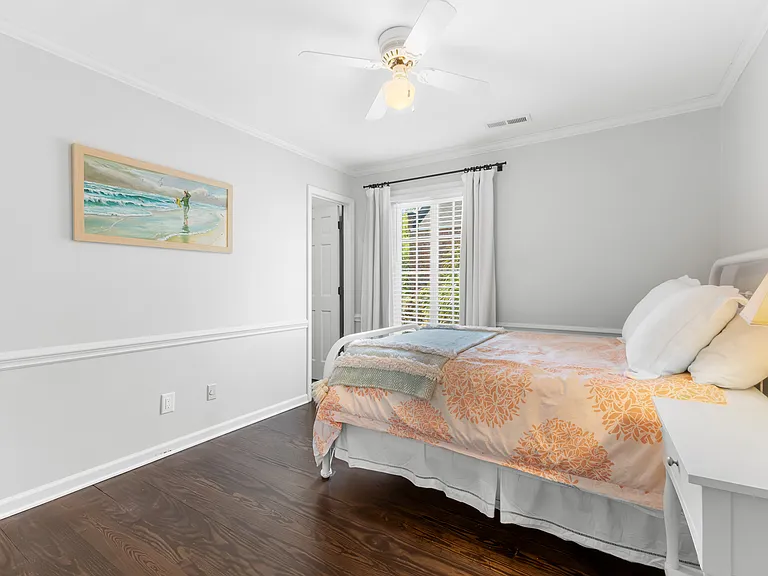 1043 Loyalist Ln — Photo 25