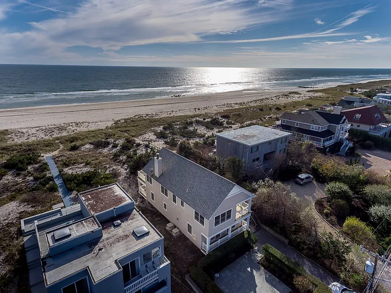 Dune Rd — Photo 14