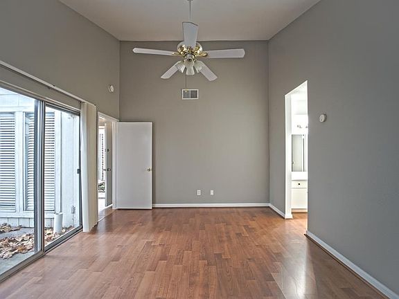 2nd image of 11566 Bellerive Dr