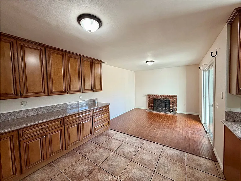 10311 Oak Bark Ln — Photo 3