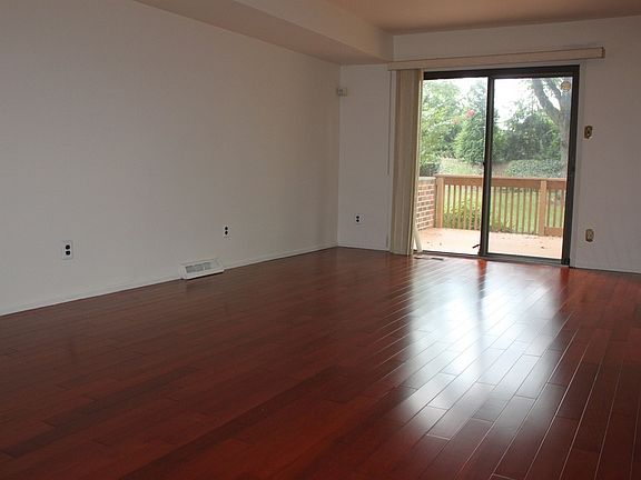 Living Room-2