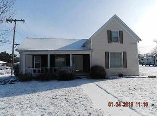 910 N Main St, Bourbon, IN 46504