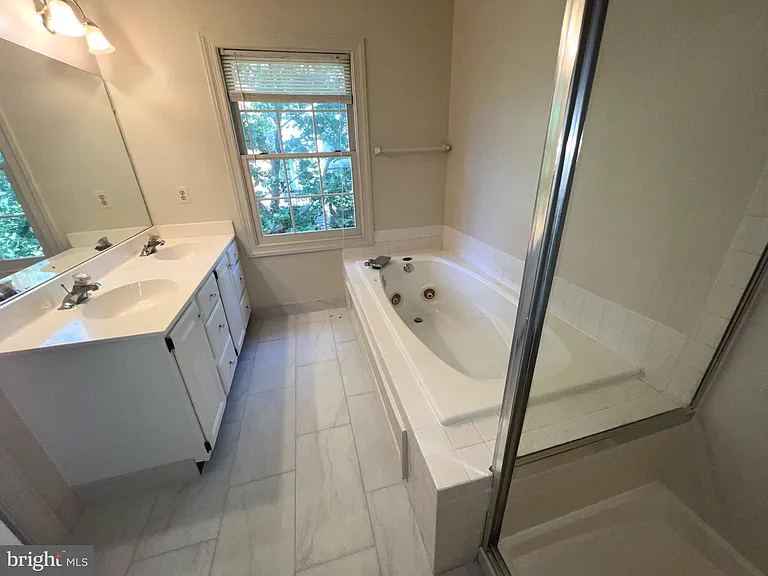 2104 Patty Ln — Photo 11