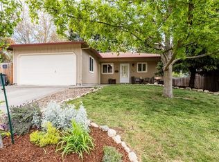 250 School House Rd, Talent, OR 97540