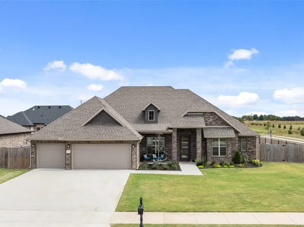 1308 Montagna St, Springdale, AR 72762