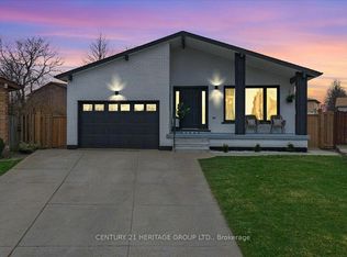 39 Pheasant Pl, Hamilton, ON L9A4Y4