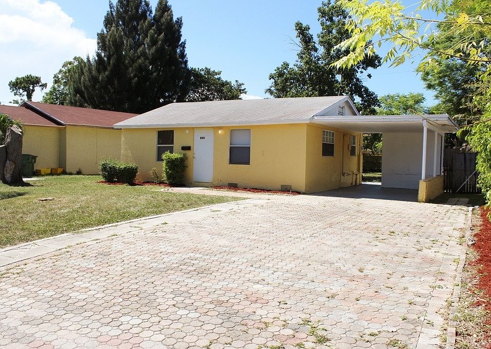 1st image of 4069 Linda Ln