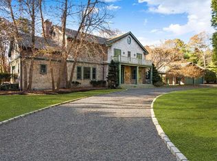 12 Old Point Rd, East Quogue, NY 11942