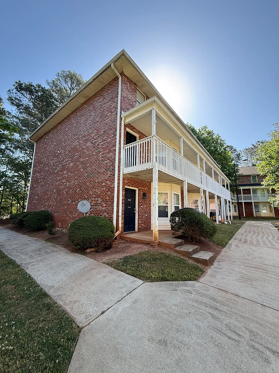 Building Photo - 1850 Cedar Shoals Dr #D1