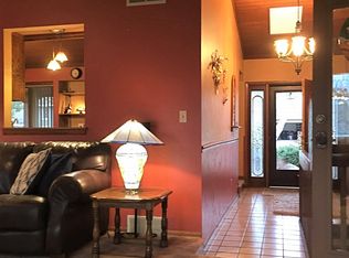 8136 W Coventry Dr, Franklin, WI 53132