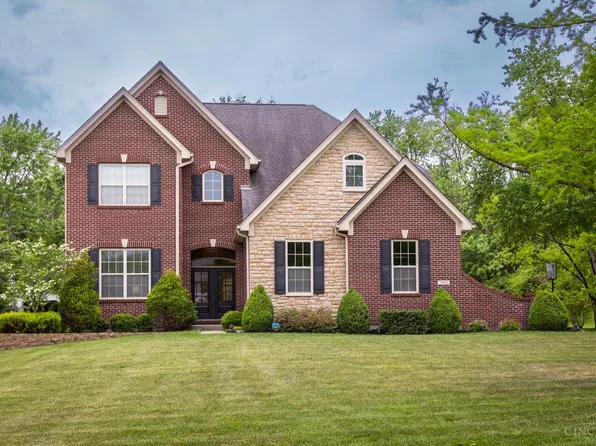 7953 Huntersknoll Ct, Cincinnati, OH 45242