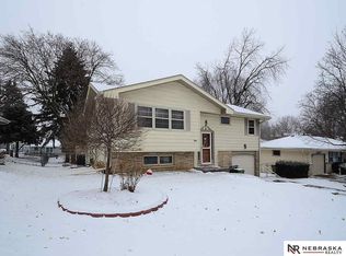 3805 Groves Rd, Omaha, NE 68147