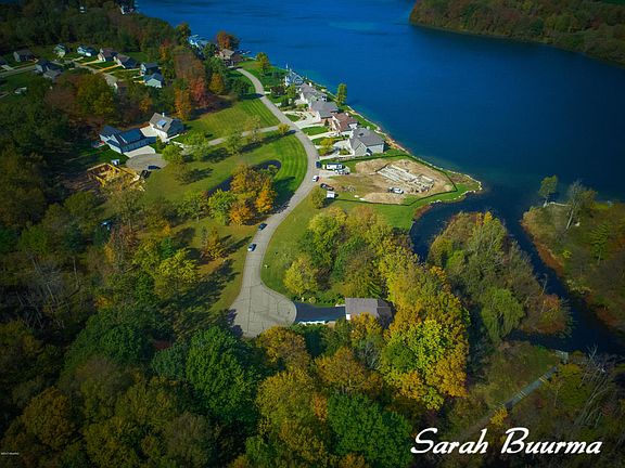 4th image of 359 Cove Dr SE