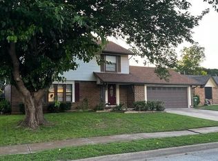 6917 Bennington Dr, Watauga, TX 76148