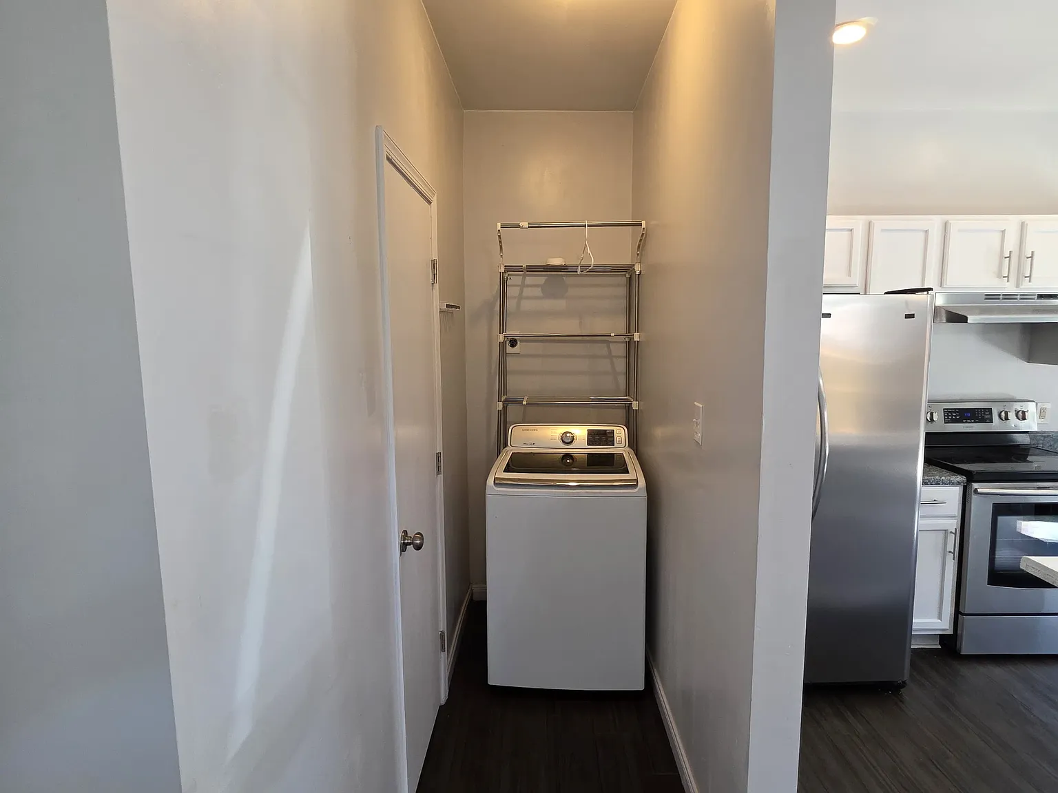 3213 Drawbridge Ct — Photo 3