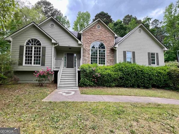 213 Lakeview Trl, Hiram, GA 30141