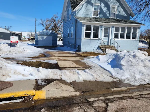 107 6th Ave SE, Pipestone, MN 56164