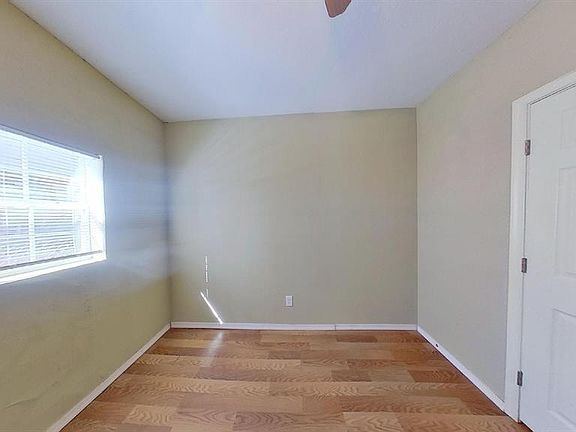 4th image of 834 Division Ave #B