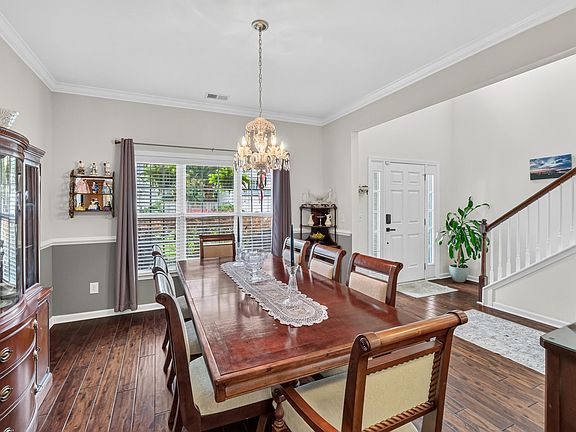 5th image of 1515 Maple Grove Dr