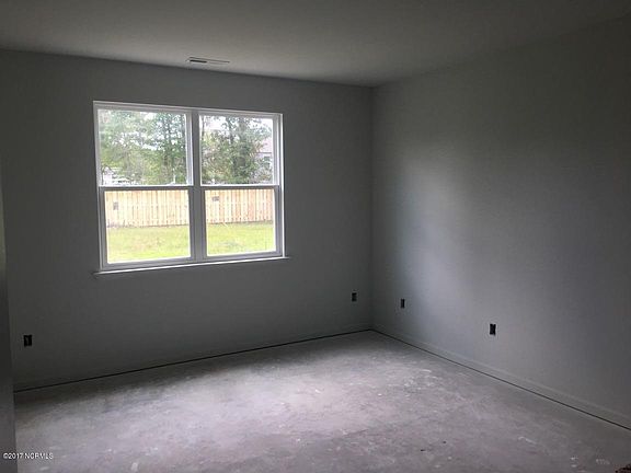 4th image of 8070 Highcroft Drive NE