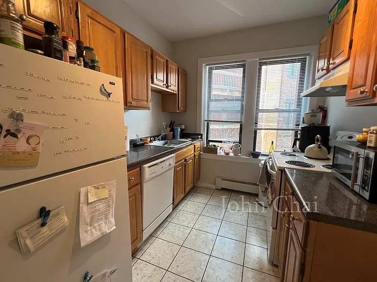 1950 Beacon St #4 — Photo 26