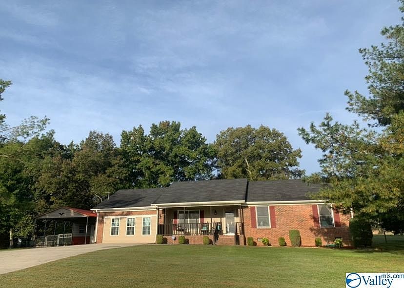 1st image of 692 Delynn Dr