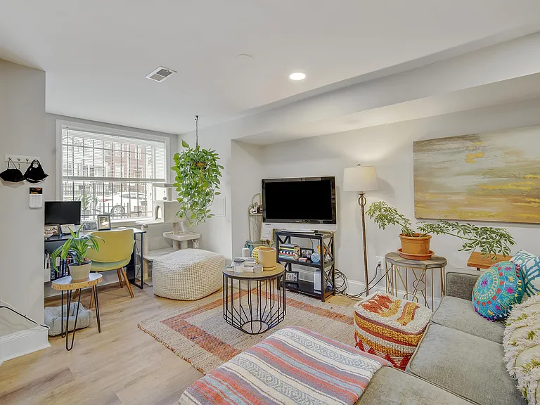 1740 N Capitol St NW #1 — Photo 4