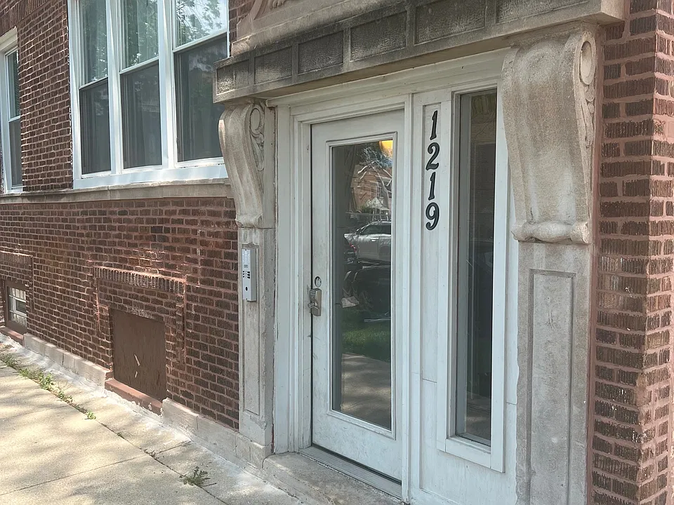 1219 N Spaulding Ave #1