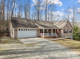 400 Honey Locust Trl, Whittier, NC 28789