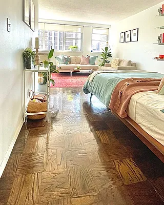 Rented by Level Group | media 18