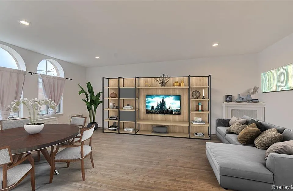 215 Middle Neck Rd #2-2B