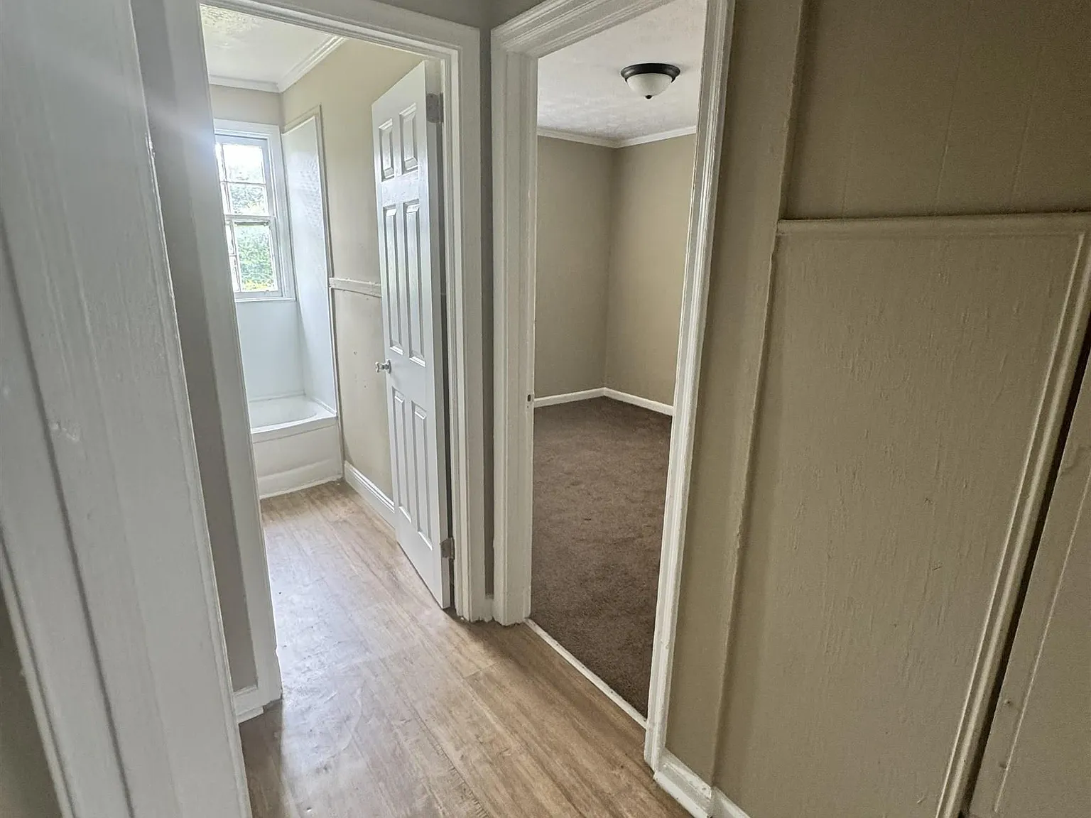 2 bed, 1.0 bath, 675 sqft, $950 — Photo 2