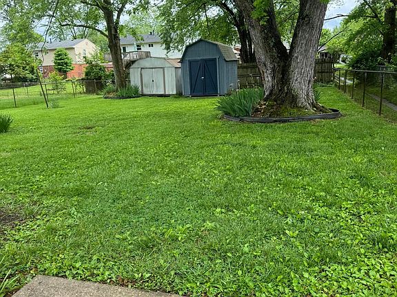 4th image of 6804 Creston Dr